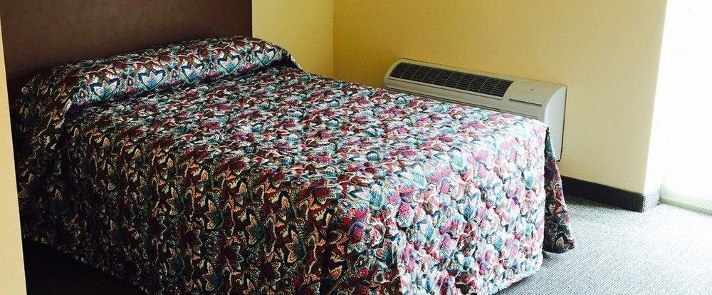 Brinton Suites Concordville Bagian luar foto