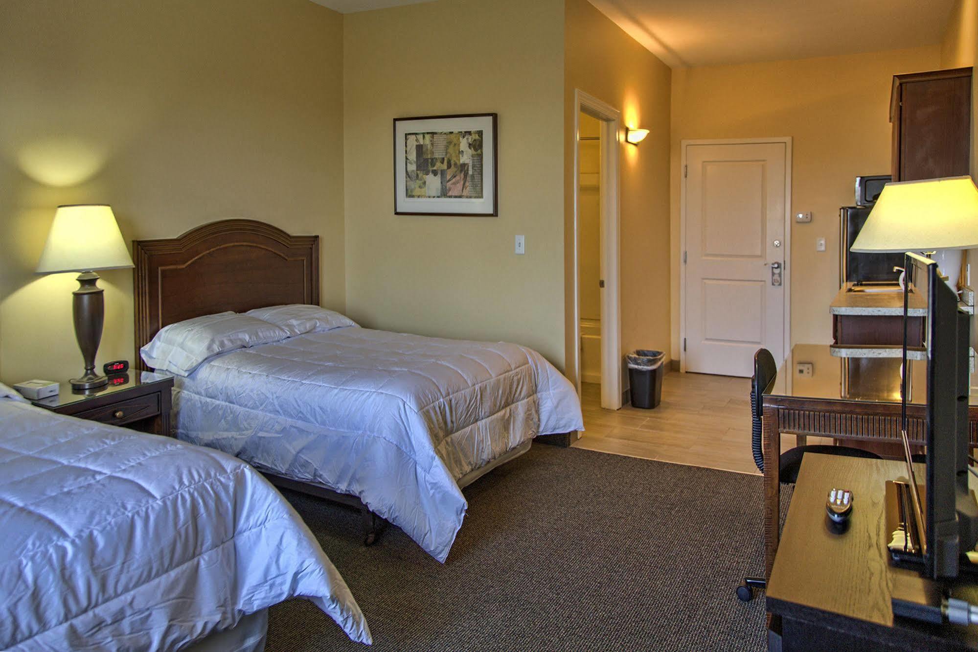 Brinton Suites Concordville Bagian luar foto